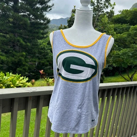 Nike Women's Green Bay Packers Gray Tank Top - Picture 1 of 6